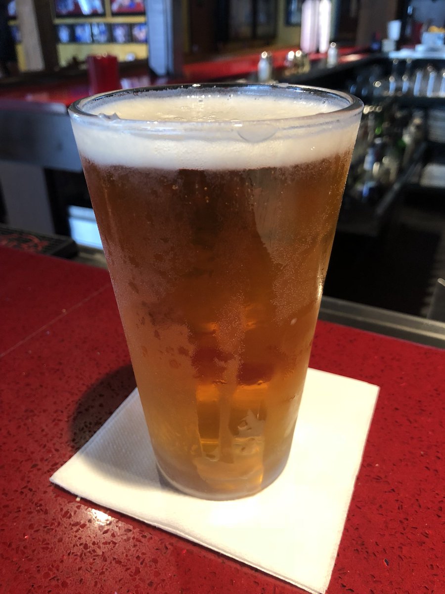 BrewsIn140's tweet photo. An amazing dry, earth piney and lemon rindy IPA from @revbrew . It’s called anti hero. Another gem from the Midwest that makes home seem not far away. 8/10 #brewsin140 https://t.co/19BQHMx4mT