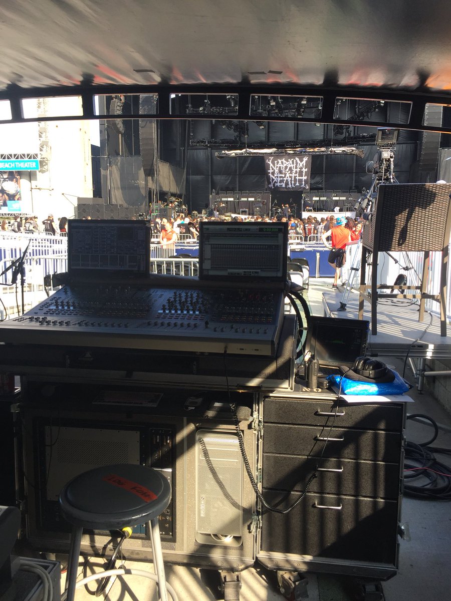 brian__griffin's tweet photo. Almost time to go to work.  Lamb of God at Jones Beach. https://t.co/NxGUrgowV9