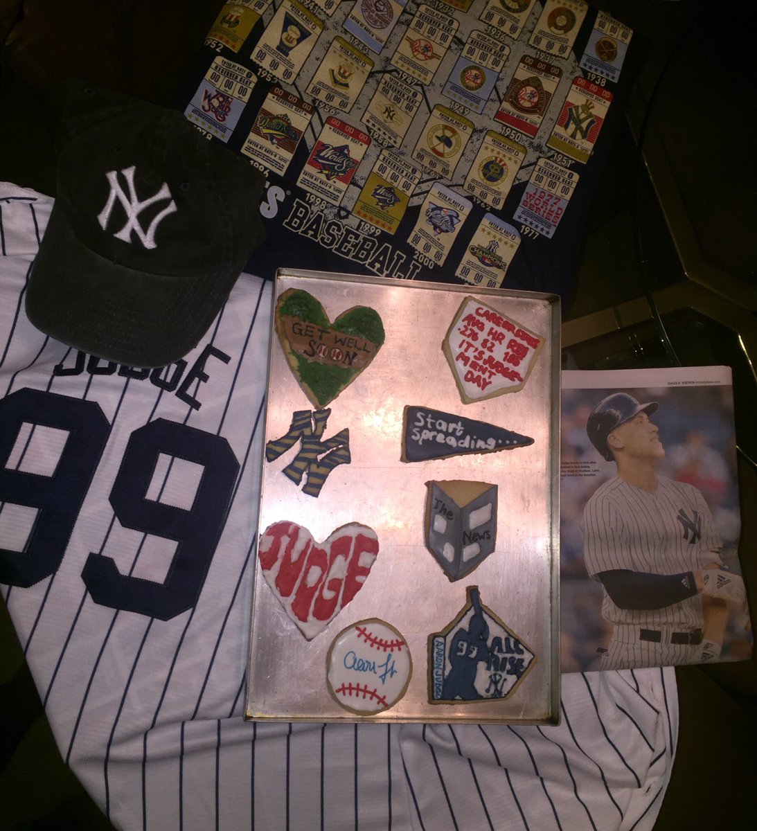 Nicole_verdi_NO's tweet photo. Discovering some untapped cookie decorating skills was a good way to kill time between yesterdayβs double header for the #judgebakeoff βΎοΈππ @Yankees @TheJudge44 @YESNetwork https://t.co/k1Hig8l6Su