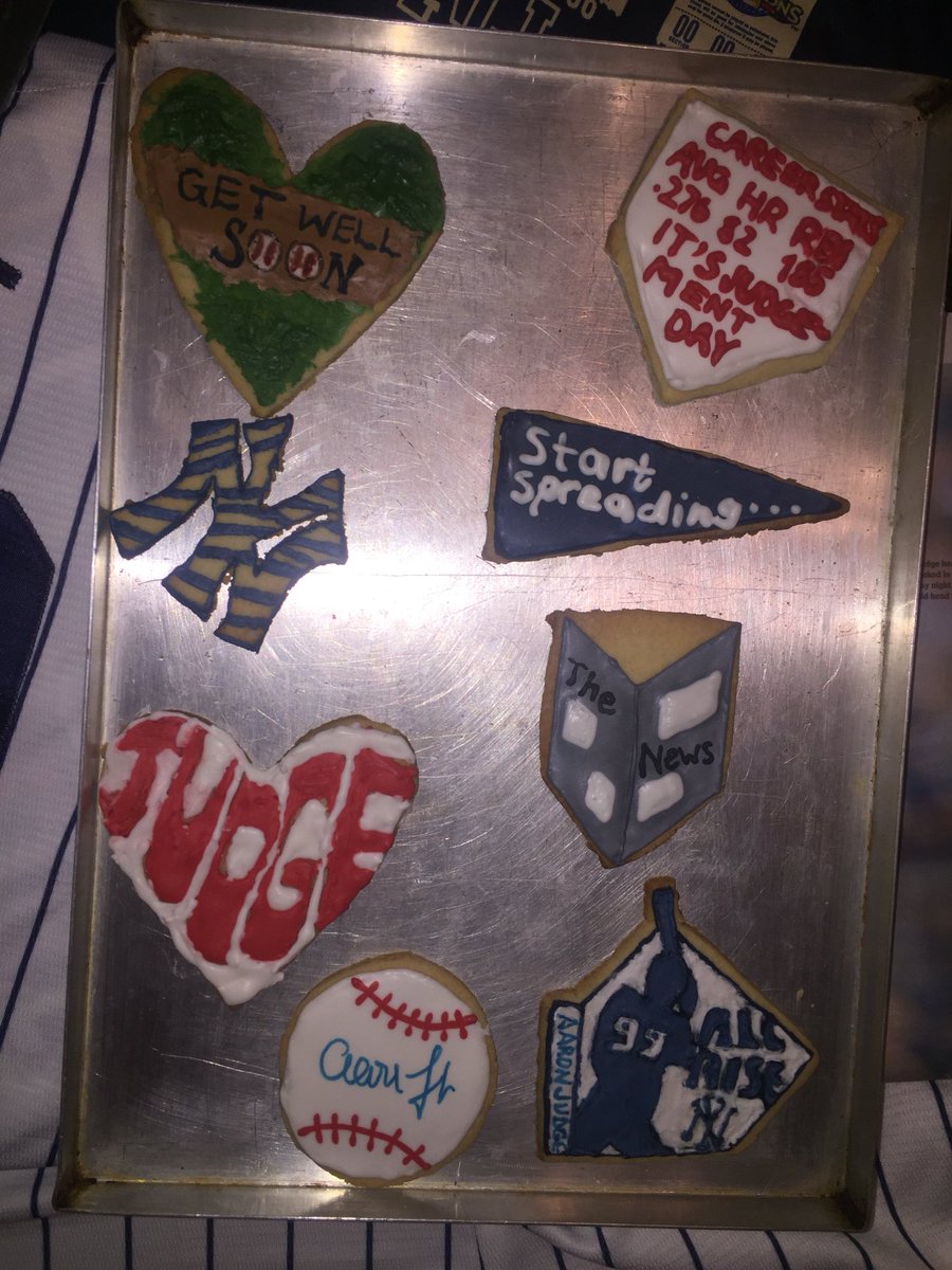Nicole_verdi_NO's tweet photo. Discovering some untapped cookie decorating skills was a good way to kill time between yesterdayβs double header for the #judgebakeoff βΎοΈππ @Yankees @TheJudge44 @YESNetwork https://t.co/k1Hig8l6Su