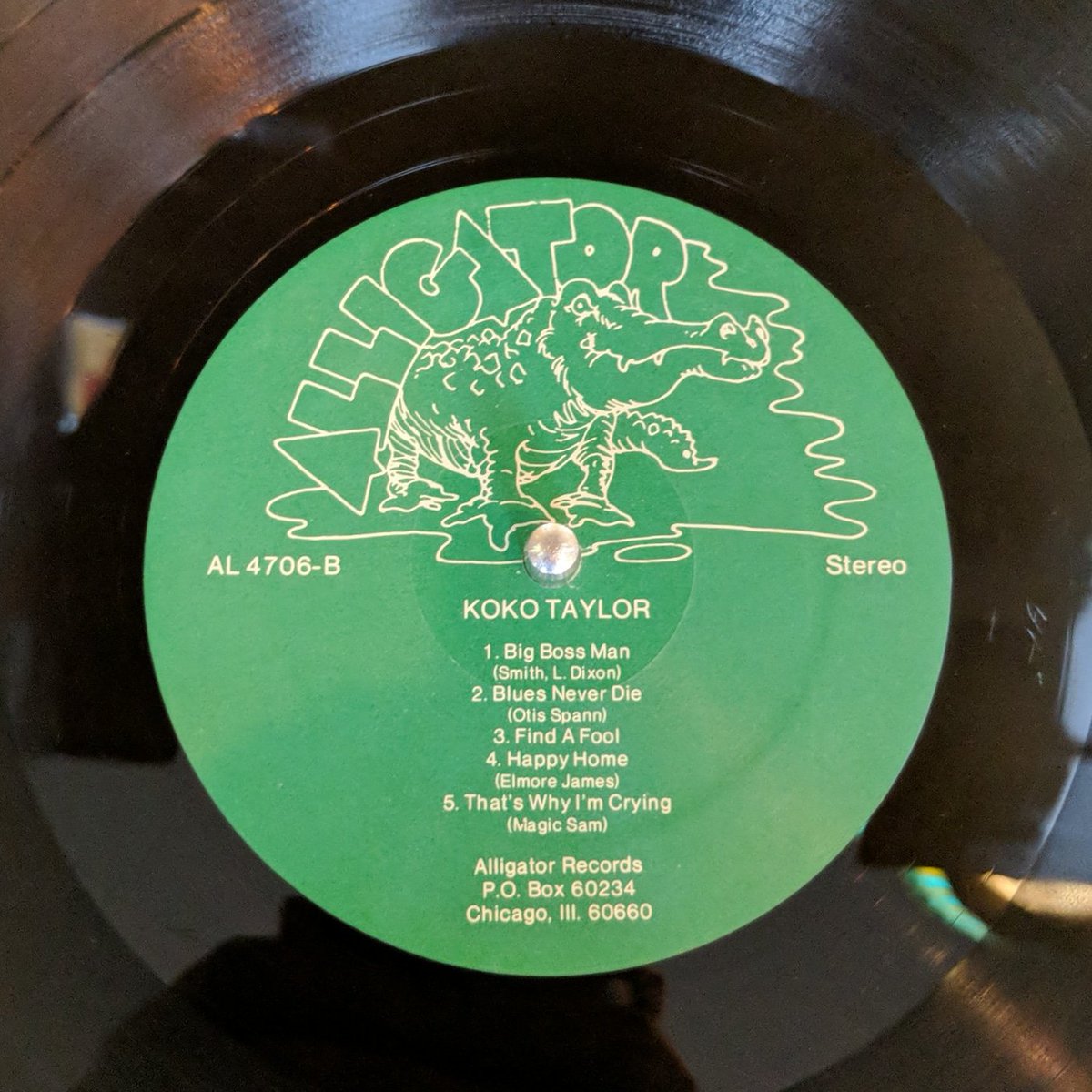 DuckInnChicago's tweet image. It's #BYOV &amp;amp; #industrynight and we have some old school #chicagoblues to spin! What local gems do you have hidden at home? Come by and share that #vinyl tonight!