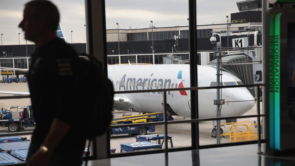 Outage causes American Airlines flight delays nationally bit.ly/2LLzR80 https://t.co/eRvP7lpYjC