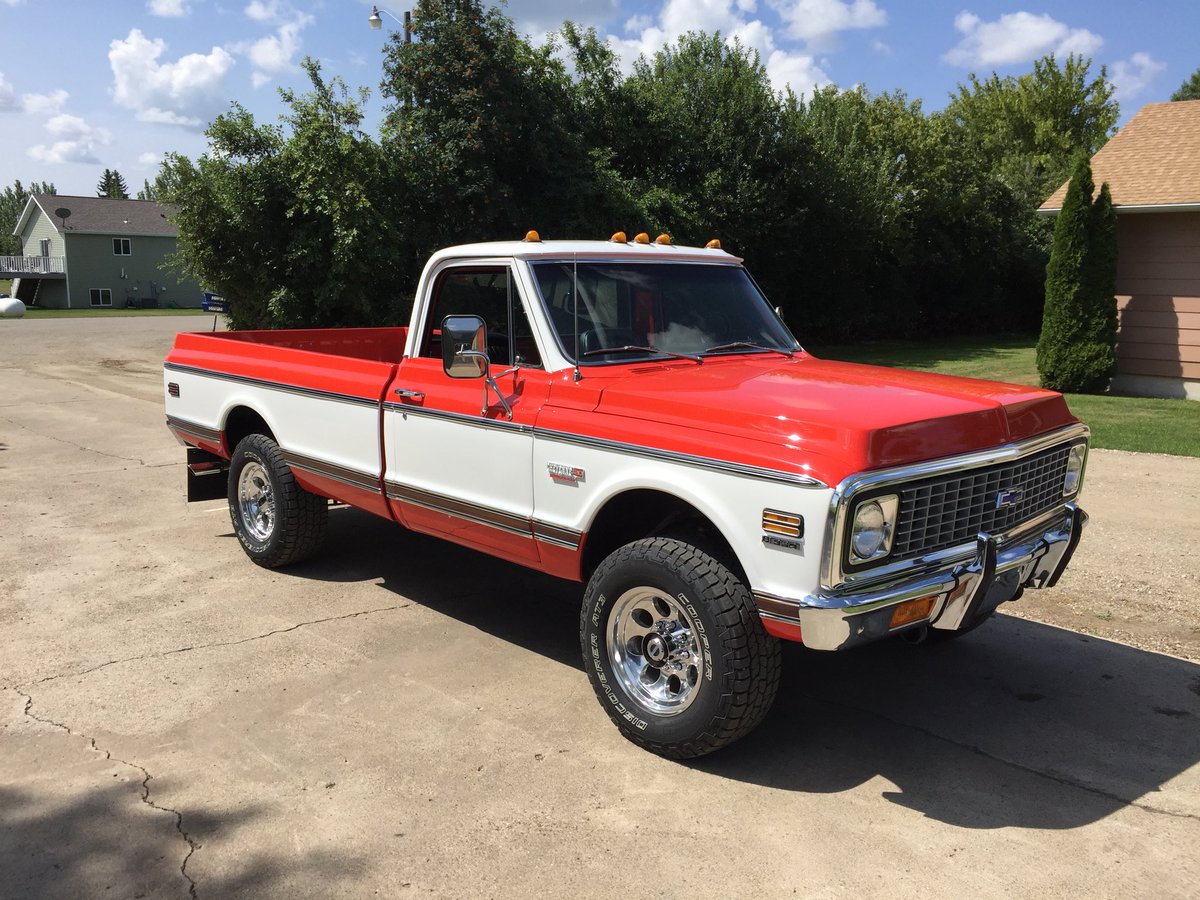 cmjohns21's tweet photo. Perfect weather Sunday for a cruise in this guy. #82chevy #lovebeingbackhome https://t.co/xIm6ljp9HM