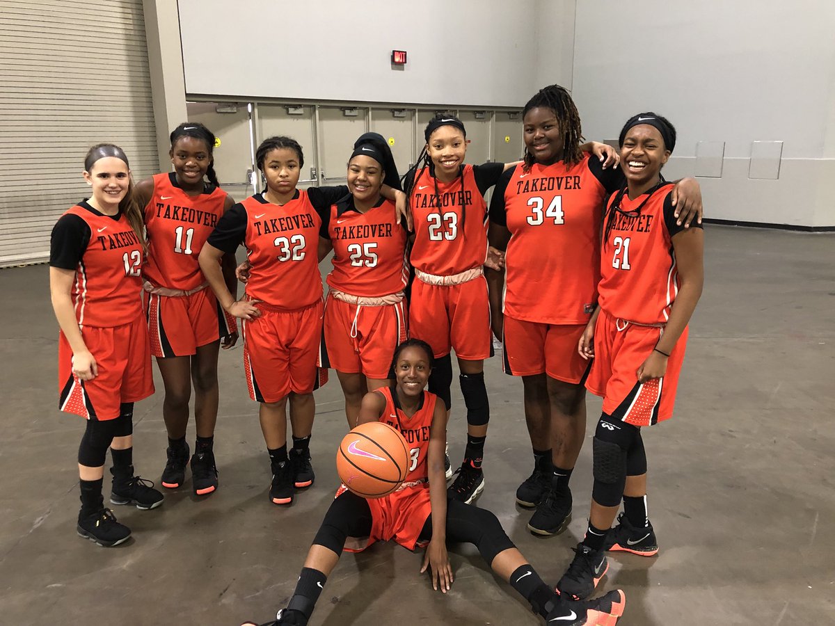 TTOGIRLS2022's tweet photo. Made it to the SHIP but fell short to a tough Tennessee Flight team! Proud of this group as they displayed grit, determination, and fight throughout the day.  Last rodeo this season for these 22s. Keep workin hard and stay the course. #Nationals18 #TTO #untilnextseason🏀❤️ https://t.co/1hM1tA6Zrx