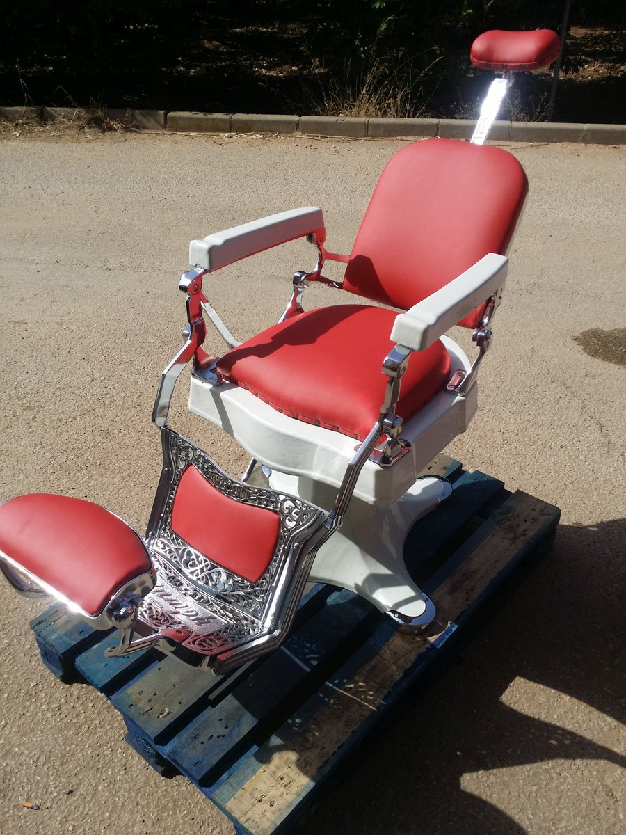 alexxrovi's tweet photo. La semana que viene en @RESTAUROMETAL vamos a recoger un sillón de barbero para restaurarlo por completo! Aquí podéis ver el ANTES y el DESPUÉS de otro que ya hemos hecho! https://t.co/A0IQGJlB5m