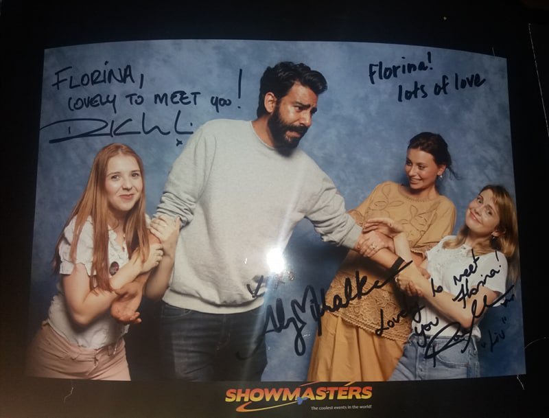 FlorinaFlower93's tweet photo. Best photoshoot ever! ๐๐๐ so glad that the actors loved my idea! ๐#iZombiecast #mewantsRobert @robertbuckley @CWiZombie https://t.co/QP5EOjKkLu