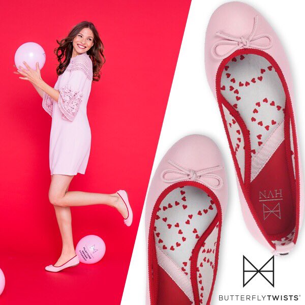BTwists_ID's tweet photo. Sepatu Butterfly Twists pilihan nyaman untuk wanita yang memiliki segudang aktivitas dan suka bekerja secara mobile. Baca ulasan sepatu Butterfly Twists kolaborasi dengan HVN di @theshonet ❤️ https://t.co/xpEMLnm1Ih