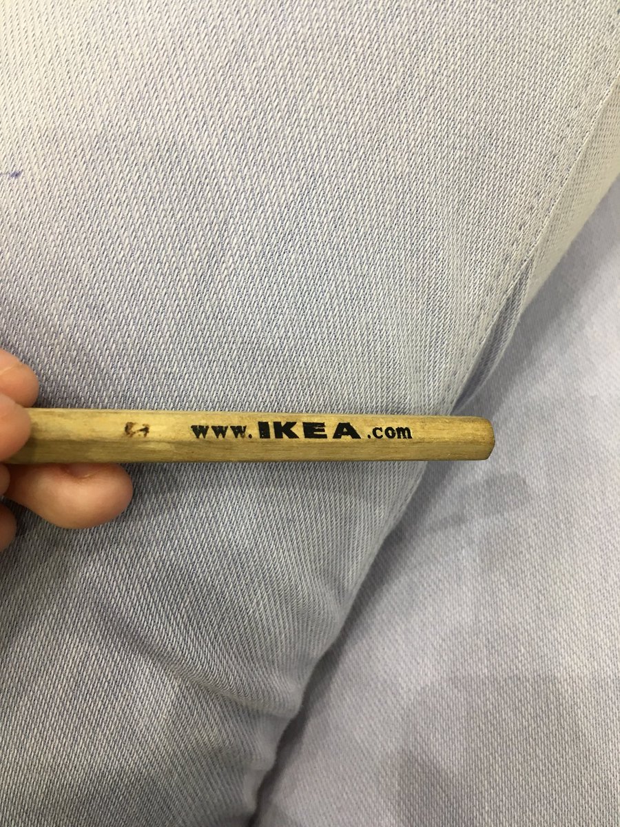 PeachyiPhone's tweet photo. Looks like he’s interested in some..Ikea Pencil #hetalia #aphsweden 🇸🇪 https://t.co/Jz5UGdtVnt