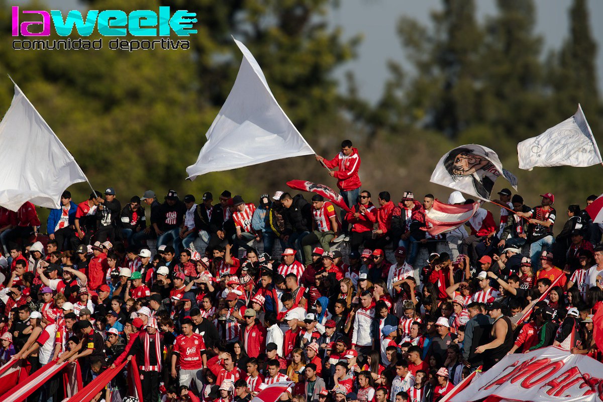 LaWeekOficial's tweet photo. [#FÚTBOL] #ClásicoTucumano #SanMartínxLaWeek #AtléticoxLaWeek 
El relato del partido, por @antosansone1 https://t.co/uX9Z0gVTF3 https://t.co/iGzWt54EkV