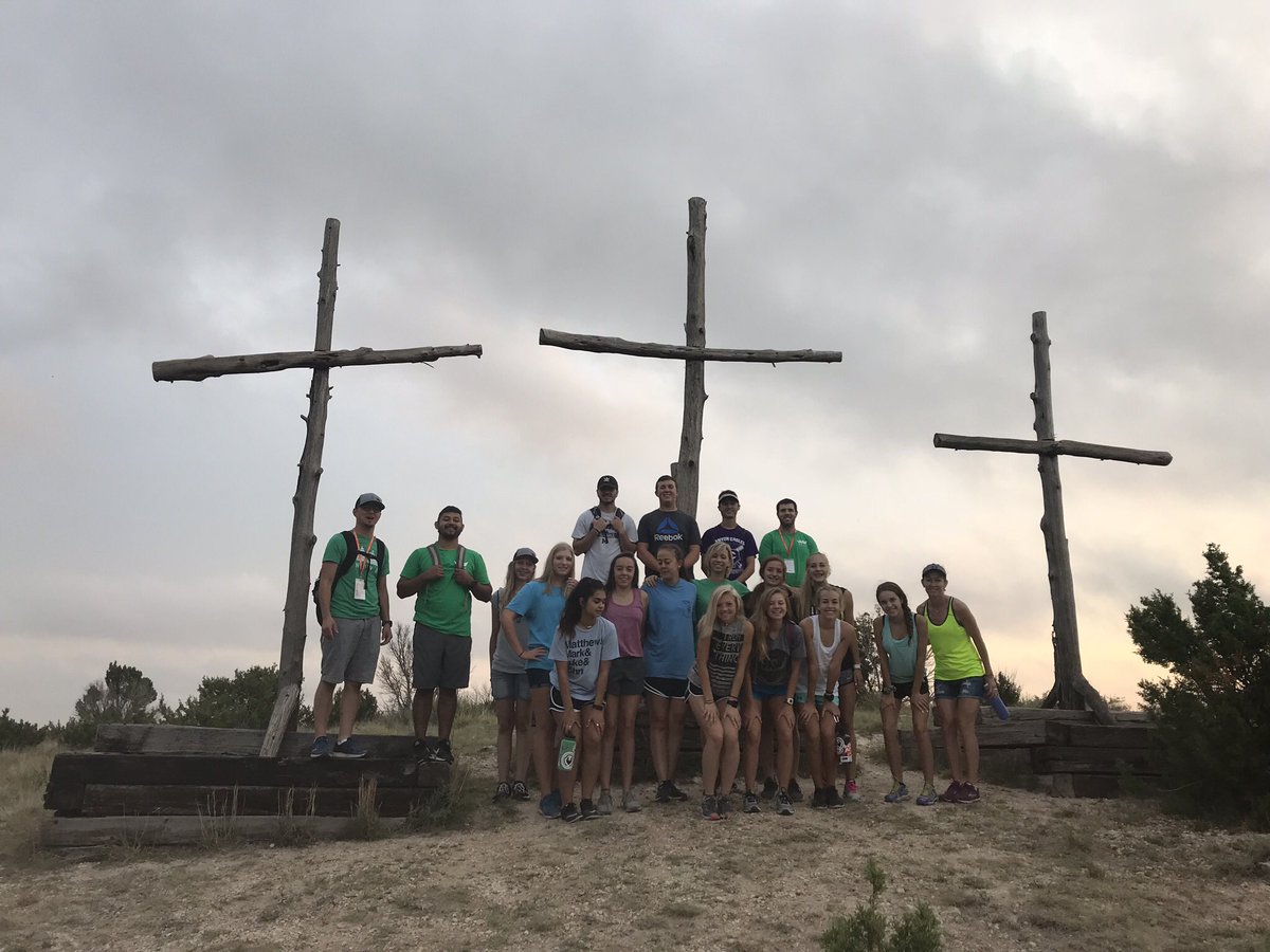 jaymievenhaus's tweet photo. Blessed to have been a witness to God’s handiwork this week! Friendships made &amp; lives changed #NOVA2018 https://t.co/m7CjvVZZHT