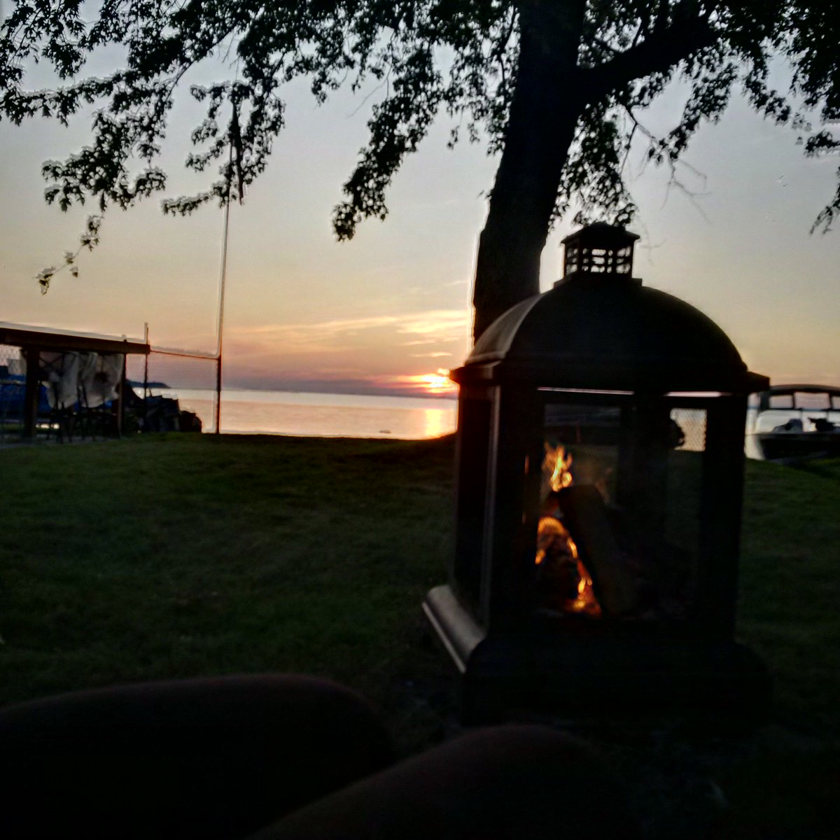 DJMcGold's tweet photo. #LakeSimcoelife. It's been a few days.... https://t.co/0eX48ggf9e
