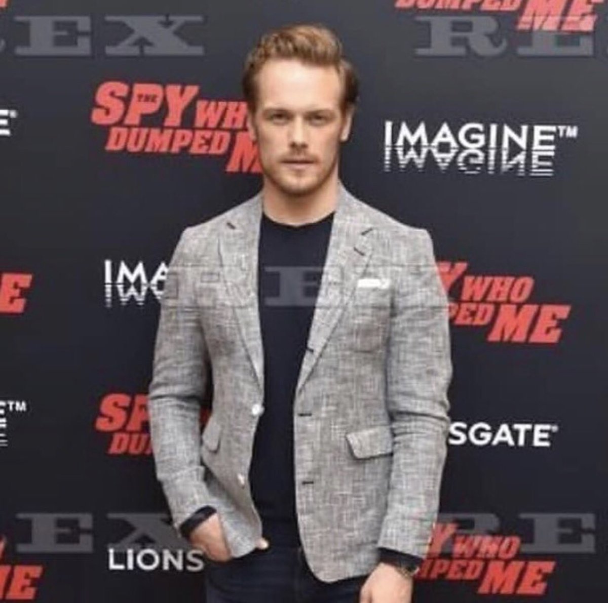 Angela1303's tweet photo. Temperatures must be rising again in #NewYork
#SamHeughan is back in town for #TheSpyWhoDumpedMe promo 🔥😍 https://t.co/UePc06IsFF