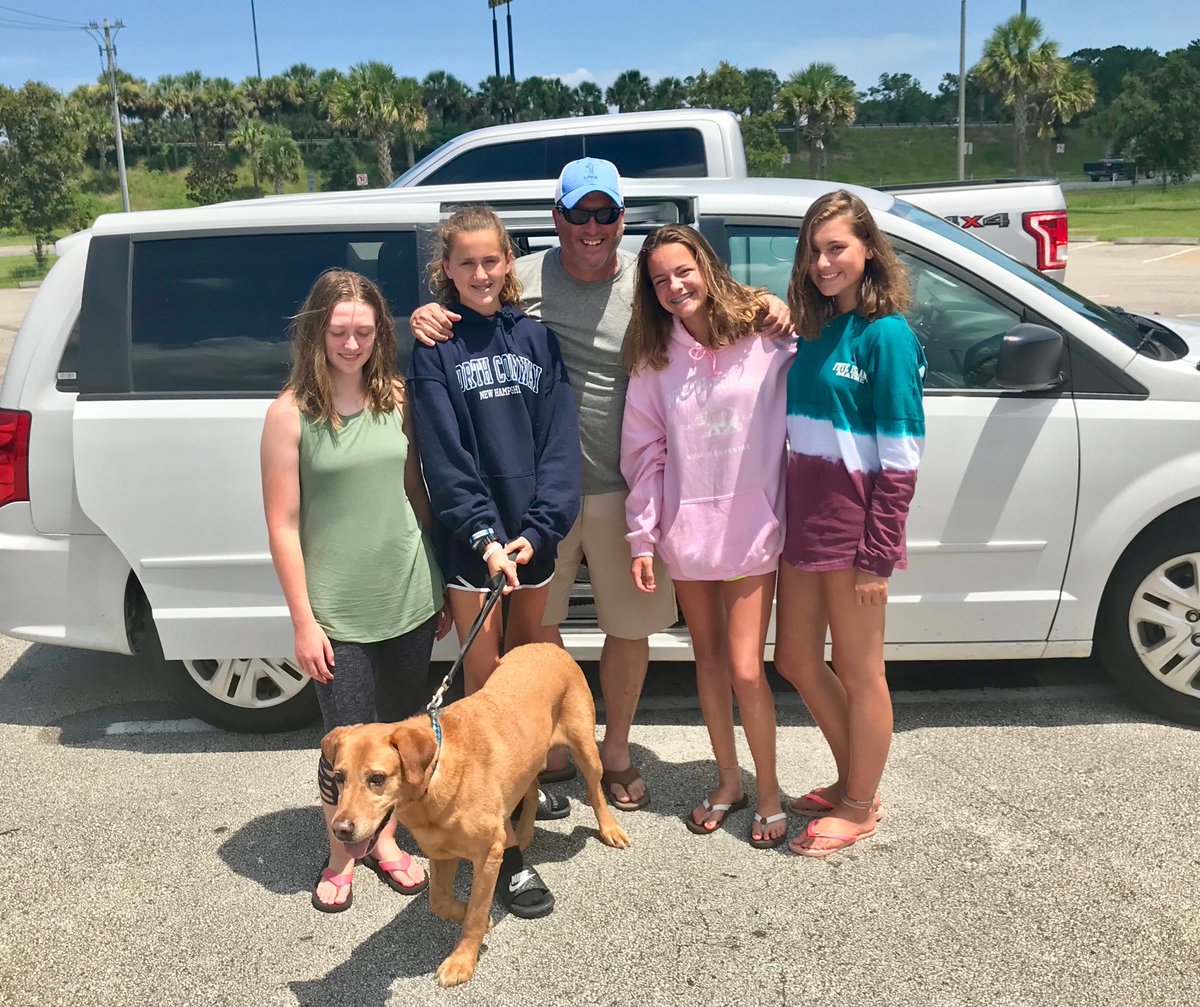 DavidMallar's tweet photo. 14 states, 2700+ miles, π & we had a great time. Thanks Caitlin, Maddie, Sarah & Ashlyn for being road warriors. Hope we can do it again! No more βοΈ π§ next time. Thanks to Saunders, Reynolds and Ela fams for hospitality. β€οΈ Love you all. #arewethereyet #greatcrew #homebed https://t.co/FivCJWFYfo