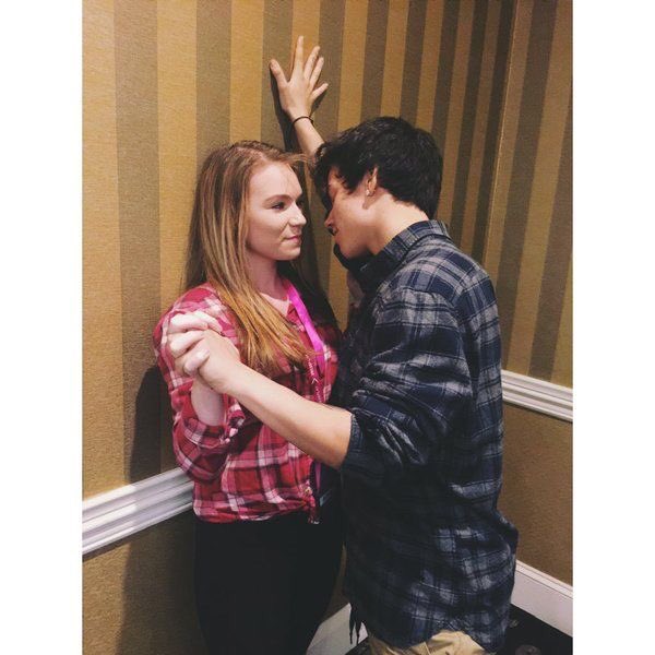 My pregnant loser <a href="/MakingItThrew/">survivinghelp</a> 🖤