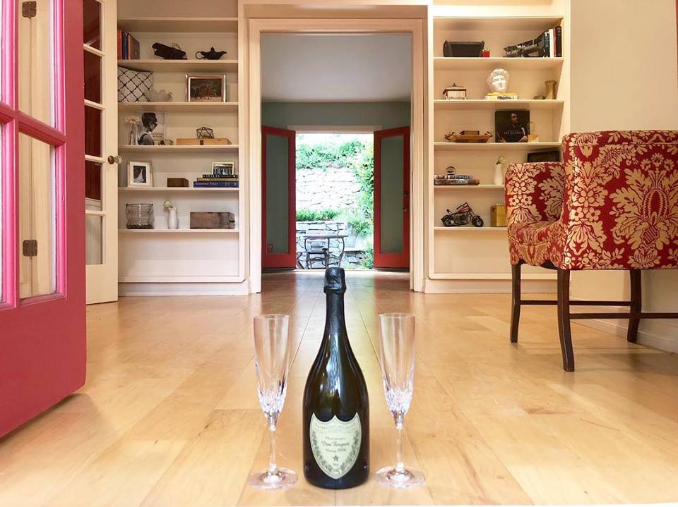 sldsass's tweet photo. We bought a #house! Can’t think of a better way to #celebrate our 1 year #anniversary than being all settled into our #newhome.... of course some #champagne &amp; #wedding cake doesn’t hurt! #Love you to the moon &amp; back my #handsome.🥂❤️🏠🙌 #cheers #grateful #blessed #hollywood https://t.co/cW655qqARC