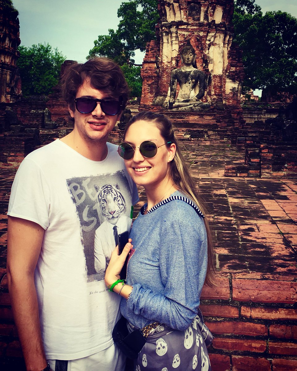 guidebkktour's tweet photo. Lovely moment of beautiful couple at Wat Maha-That Ayutthaya:-) #GrandPearl #Cruise #DayTour #Ayutthaya #Sightseeing #BusBoat #GuideBangkok @Korawun2 @tysonpeveto @AKertpin @AiKertpin @Amanda_Lorelle @tapintida https://t.co/HGaljDSAmT