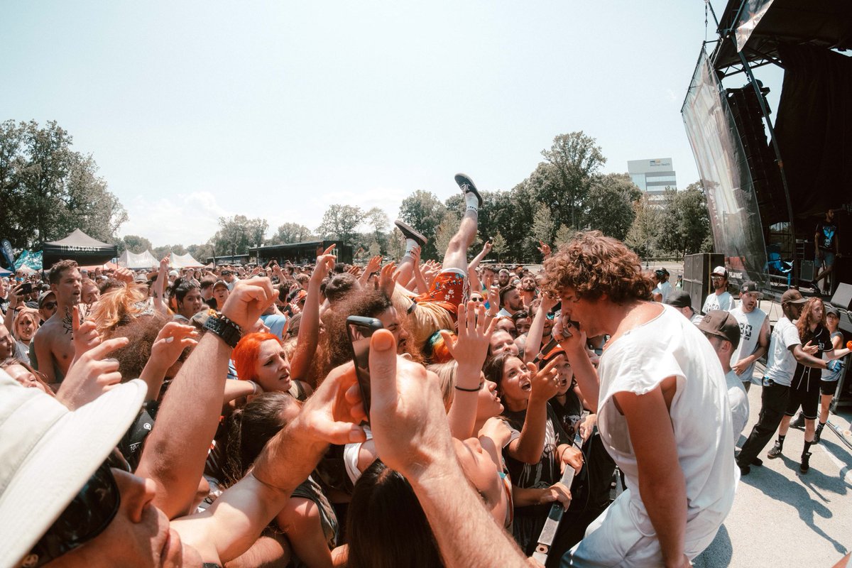 VansWarpedTour's tweet photo. THANK YOU MARYLAND
today we got a little crazy with @sharptoothmd and special guests @TURNSTILEHC and @GoodCharlotte. then we ventured over to @idobiradio and cooled off with @rcupworld soda

📸 @theworkofjar @ryanvwatanabe 
#vanswarpedtour #turnstile #goodcharlotte #sharptooth https://t.co/W80IjMj4tx