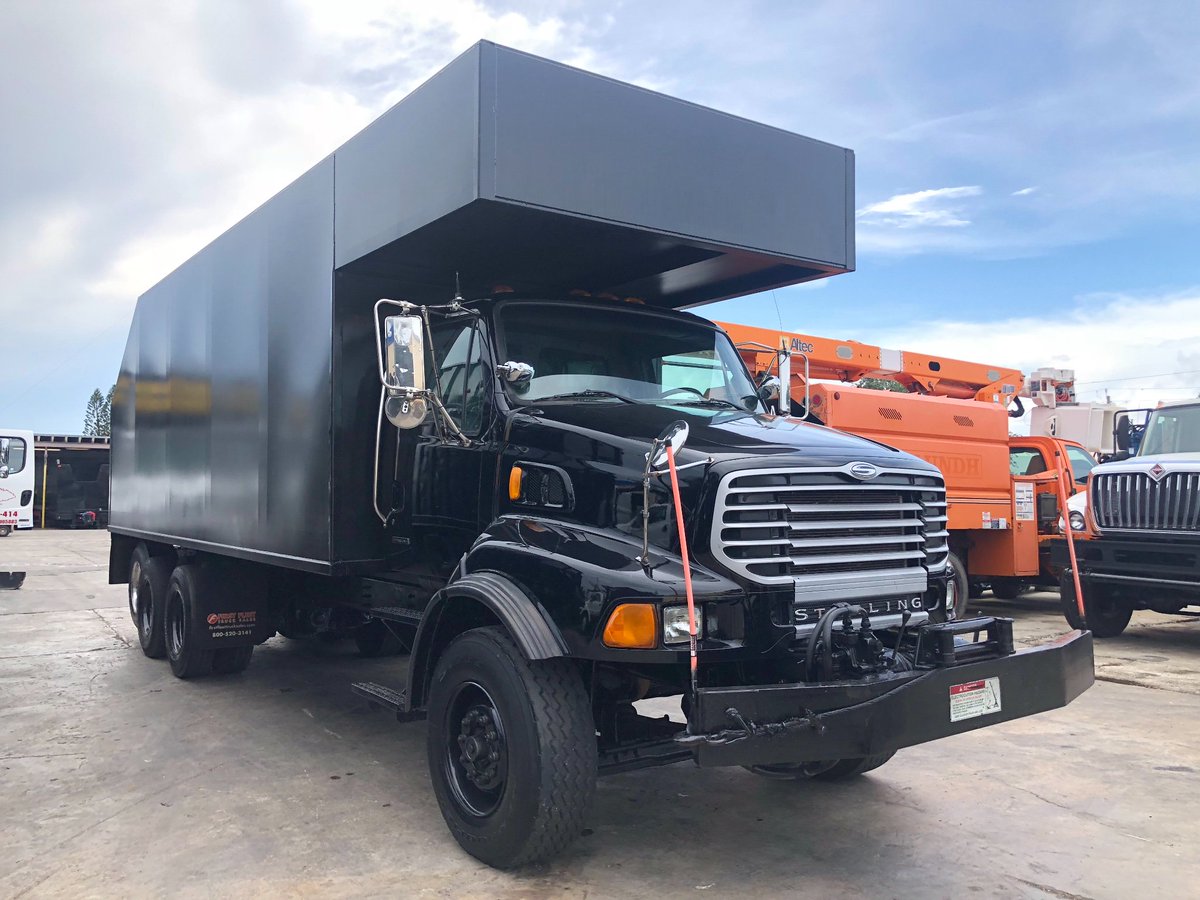 FirstFleetTruck's tweet photo. We are obviously doing such a great job here at First Fleet Truck Sales that we now have
 “Grapple Loader Paparazzi ”.  

If you can identify this person in the picture Pls contact us  >
 for a (Cash 💰 Reward). https://t.co/xnpfjYFQjl