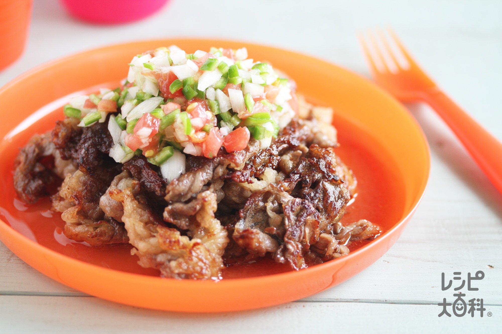 味の素パーク ブラジルなどの代表的な肉料理の シュハスコ シュラスコ 今日は 10分で出来る シュハスコ風 をご紹介 T Co Oky4pnzbxx ボリュームあるメイン料理が完成します 玉ねぎ トマト ピーマンはみじん切りソースが爽やか