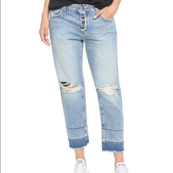 jetadorn's tweet photo. So good I had to share! Check out all the items I'm loving on @Poshmarkapp from @NicoleStins13 #poshmark #fashion #style #shopmycloset #converse #currentelliott: https://t.co/dlnYHjOeWT https://t.co/4r0yt5icgt
