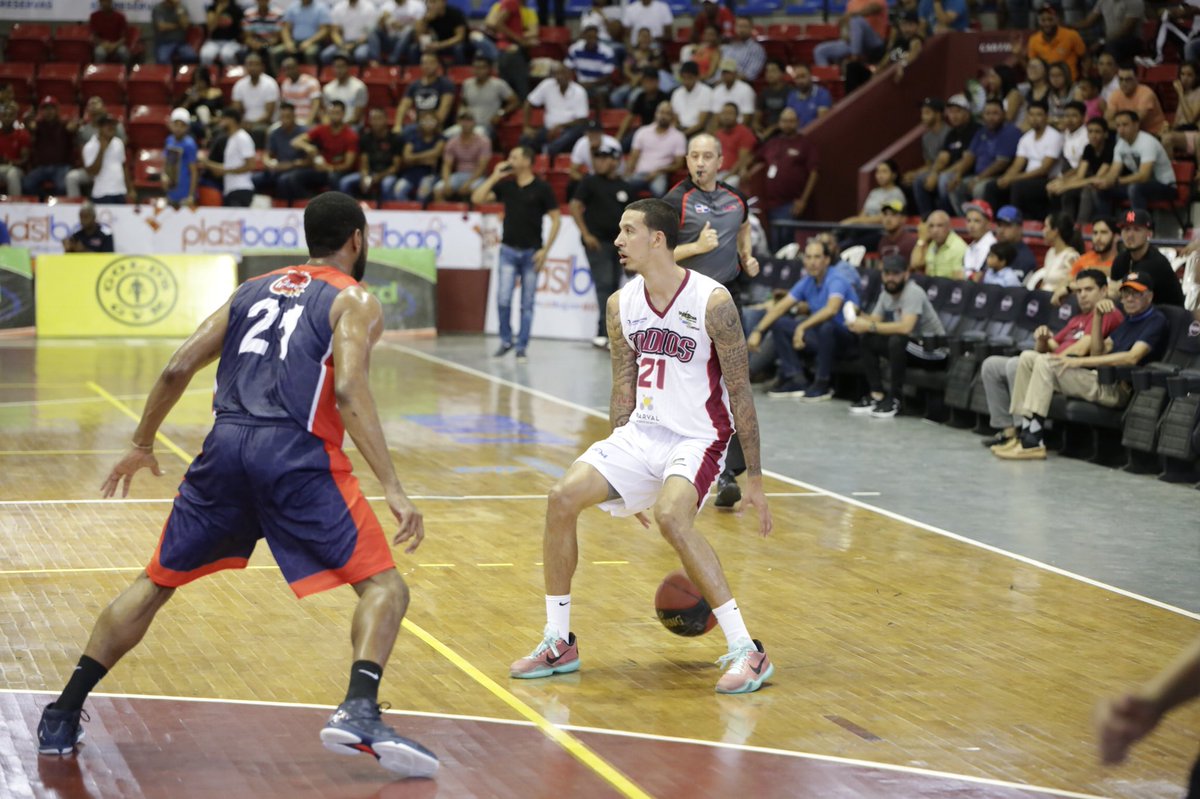 Gigantes_Basket's tweet photo. Tyrone White encestó 8 puntos y capturó 6 rebotes en su debut con la Tribu. Los 8 Puntos de White llegaron en el último período con menos de 3 minutos por jugar.
#DandoMambo https://t.co/aKHWldU4nt