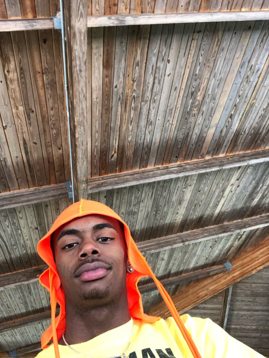 ralphdalegend's tweet photo. #WhosWhoNCCU 

Mekel Hawkins Jr🕺🏾

Harlem, USA ➡️ Charlotte, NC

Rising Sophomore 

Computer science and business 📓

Just call me Ralph or Rooney they way easier https://t.co/mJiJgZ1TMb