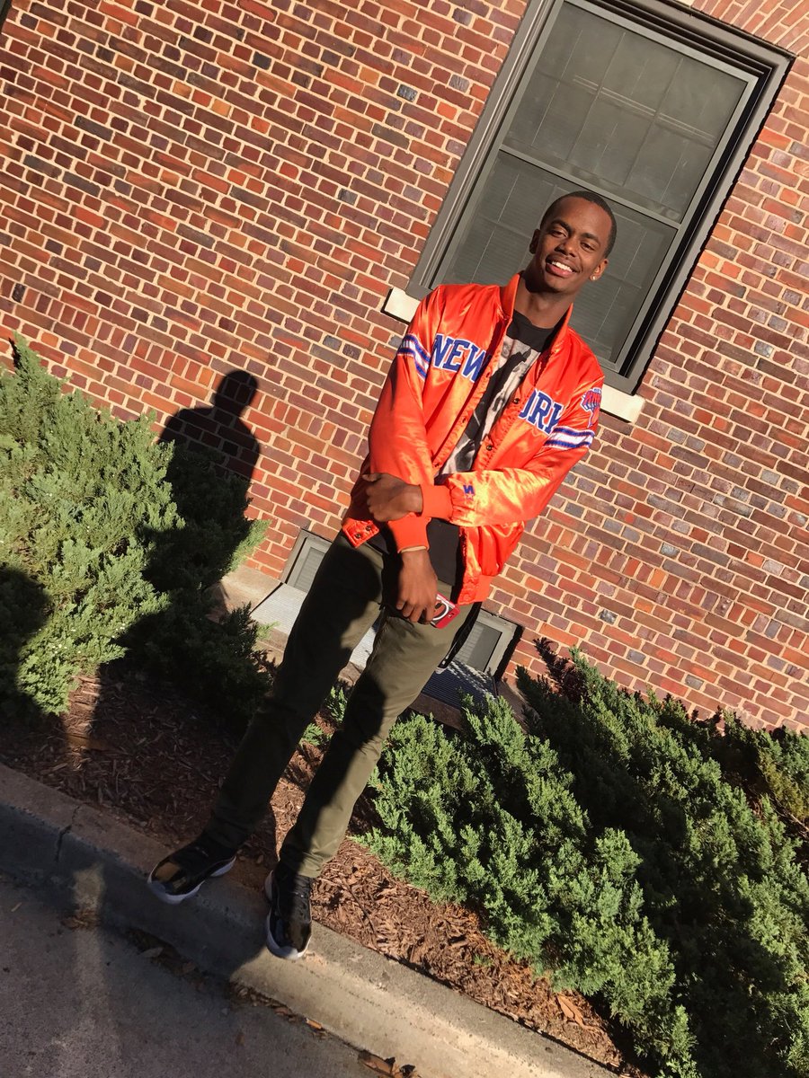 ralphdalegend's tweet photo. #WhosWhoNCCU 

Mekel Hawkins Jr🕺🏾

Harlem, USA ➡️ Charlotte, NC

Rising Sophomore 

Computer science and business 📓

Just call me Ralph or Rooney they way easier https://t.co/mJiJgZ1TMb