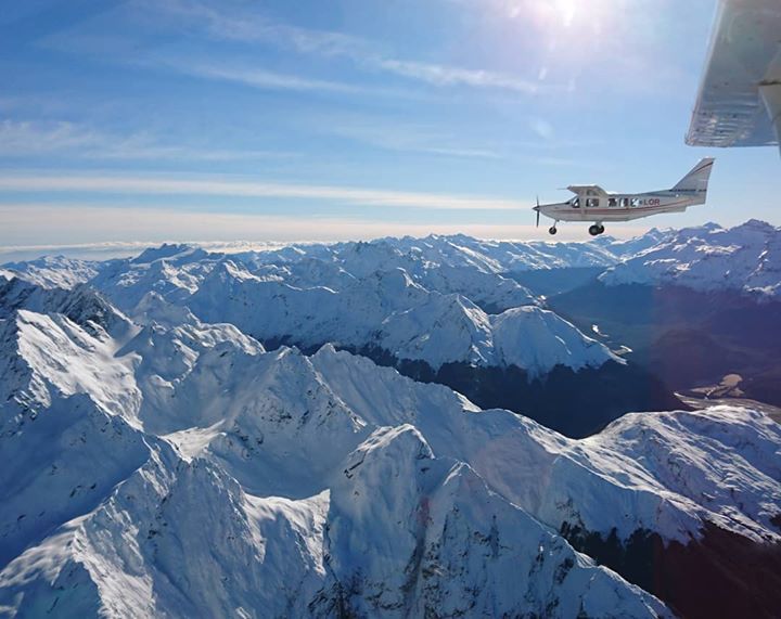 glenorchyair's tweet photo. Follow our insta story, we're off on a Milford Sound adventure today. Blue bird day, tonnes of snow, and we had a proposal onboard! She said yes!Congrats to the lovely couple๐๐
#nzmustdo #queenstownlive #proposinglikeaboss https://t.co/JcSdmdsTvE https://t.co/wCaR76JRQb