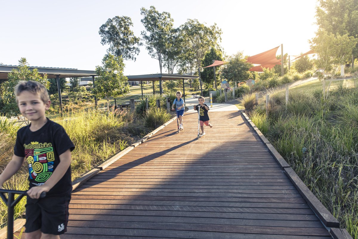 blackem_noosa's tweet photo. #Ripley's growth set to ramp up as developers invest in suburb. #RealEstateAu #Ipswich #QLDdevelopment
@couriermail @realestate_au
https://t.co/OEX7SpBPNX https://t.co/NbM4rrKUar