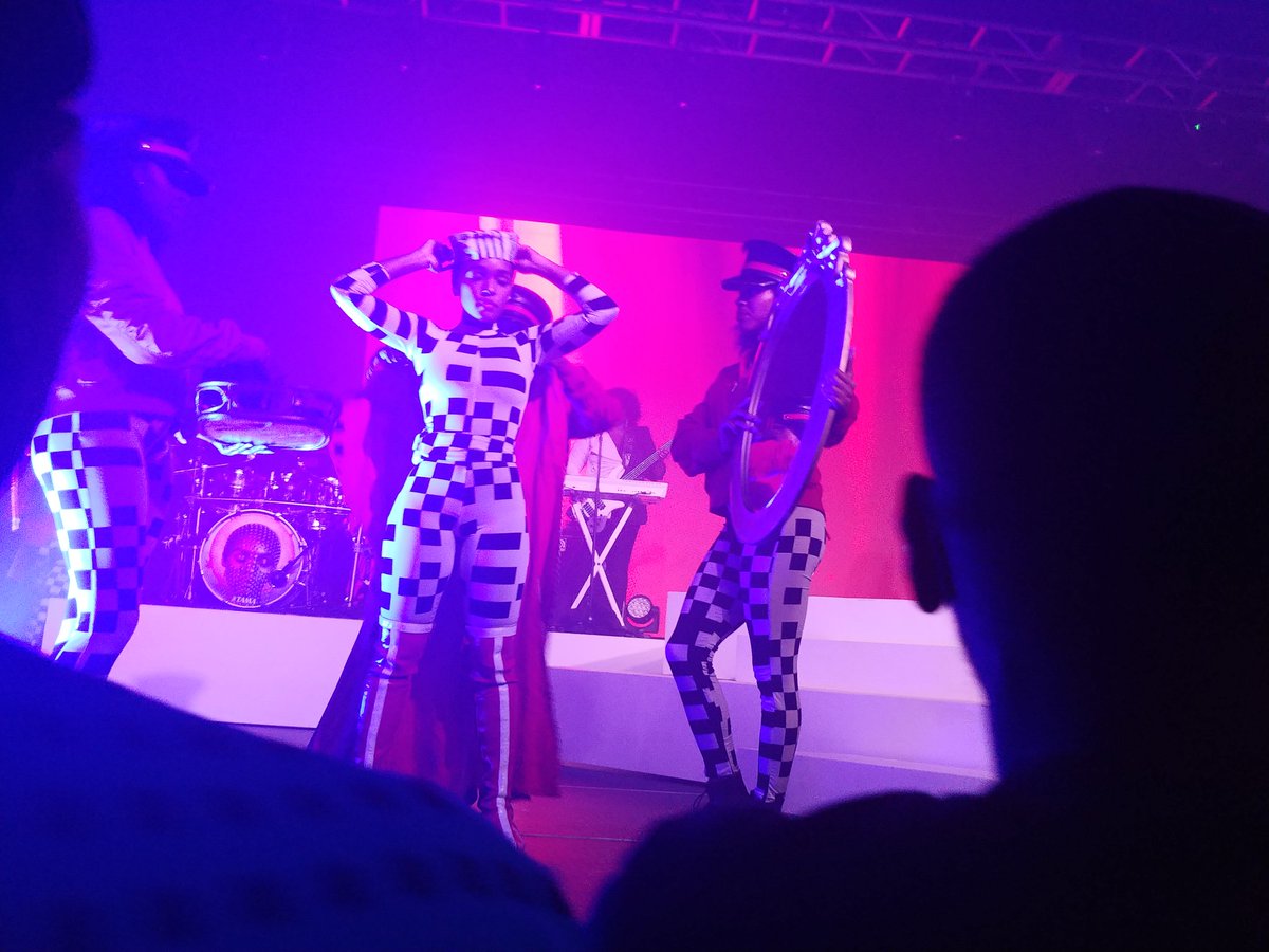 beyondbinary91's tweet image. #Dirtycomputertour