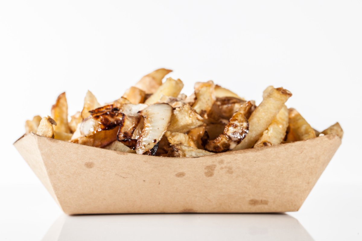 friesnmore_la's tweet photo. Friesnmore is the truck to look out for if you want a brand to work with on your next TV or film shoot. Nothing represents LA street life than having the best food truck for your next catering contract #fries #lafoodtruck #friestruck #foodtruckcatering https://t.co/I363MPIYns https://t.co/Q4Pj33sLKB