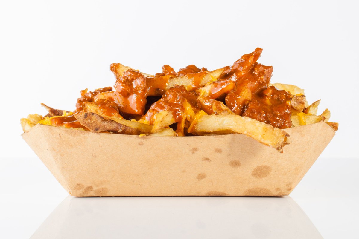 friesnmore_la's tweet photo. Friesnmore is the truck to look out for if you want a brand to work with on your next TV or film shoot. Nothing represents LA street life than having the best food truck for your next catering contract #fries #lafoodtruck #friestruck #foodtruckcatering https://t.co/I363MPIYns https://t.co/Q4Pj33sLKB