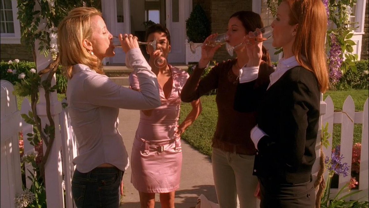 джеймс дентон коварные горничные. алисия арисменди отчаянные домохозяйки. пенни из отчаянных домохозяек. Tnt real life. алисия арисменди отчаянные домохозяйки.