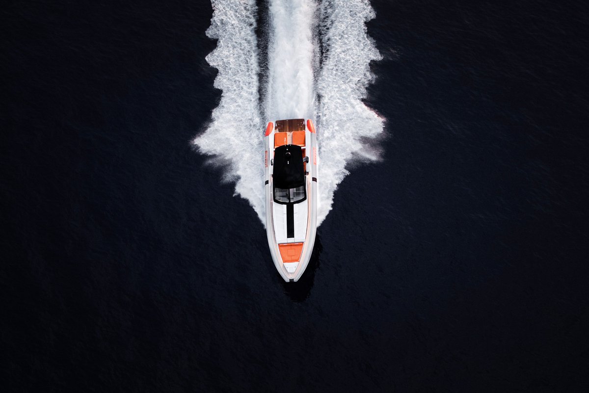 PirelliDesign's tweet image. We wish you happy summer holidays. #Tecnorib