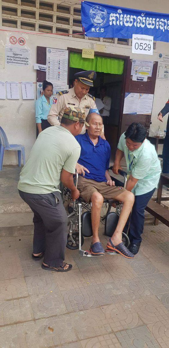 CambodiaElecti1's tweet image. 82% turned out to vote in #Cambodia. What's undemocratic about people turn out to vote at this unprecedented number? No opposition party? If no party that people will vote for, they will stay home! People practices their #democracy through these numbers, undeniably! #politicsKH
