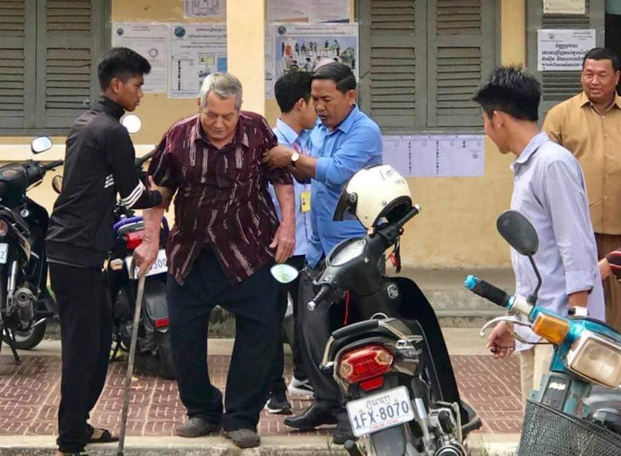 CambodiaElecti1's tweet image. 82% turned out to vote in #Cambodia. What's undemocratic about people turn out to vote at this unprecedented number? No opposition party? If no party that people will vote for, they will stay home! People practices their #democracy through these numbers, undeniably! #politicsKH