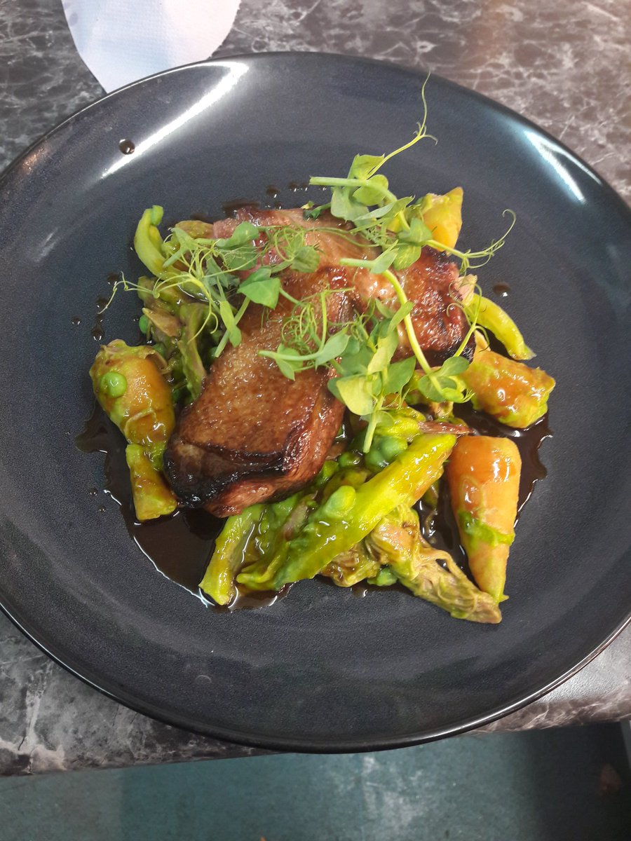 ants_man88's tweet photo. @montyssouthsea Highlights from our new Summer menu;
Greedy Carved Duck, Slow Cooked Lamb Breast, Scallops with Cucumber
- Anthony, Head Chef 
#montys #castleroad #chefsofinstagram  #summer #scallops #cucumber #lamb #southsea #duck https://t.co/mlJZR631ww
