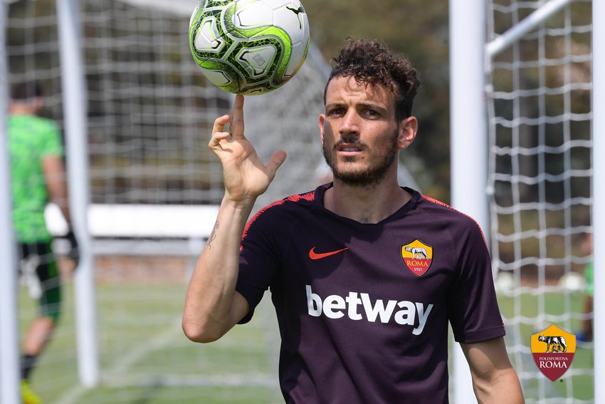 PolisportivRoma's tweet photo. #ASRomaTour2018 | Arriva il Rinnovo di @Florenzi Dopo la gara contro il @FCBarcelona sarà ufficilizzato. Altro colpo di #Monchi 
https://t.co/3JbASOGGQR https://t.co/FQJN7zAee3