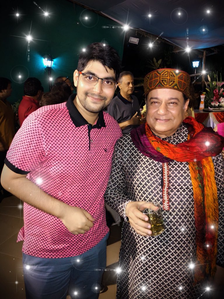 naveensingh_424's tweet photo. Birthday Celebration of Bhajan Samrat “Padma Shri” Anup Jalota Ji.🎂 🎉       #musicalnaveen #anupjalota #anupjalotabirthdaybash #music #musically #musician #singer #me #my #myself #naveensingh #apoorvanaveen #love #life #happiness #positivevibes #happy #birthday #smile #twitter https://t.co/ttI8TyJWgp