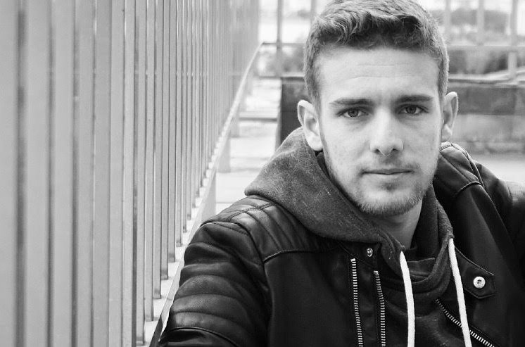 #TuRincón: Andrés Díaz (<a href="/AndresDepor/">Andrés Díaz</a>); crece a pasos agigantados como actor. Hablamos y conocemos más en profundidad al joven interprete gallego. teleaudienciastv.wordpress.com/2018/07/29/and…