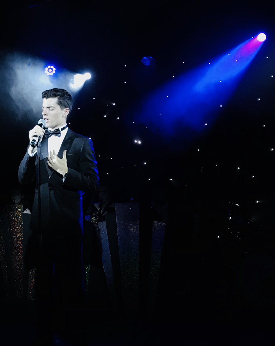anthonywhiteman's tweet photo. Had a great week so far in Edinburgh for #Edfringe! Looking forwards to opening this week! #RatPackLive #BluesBrothers https://t.co/TmR46RC6Bl