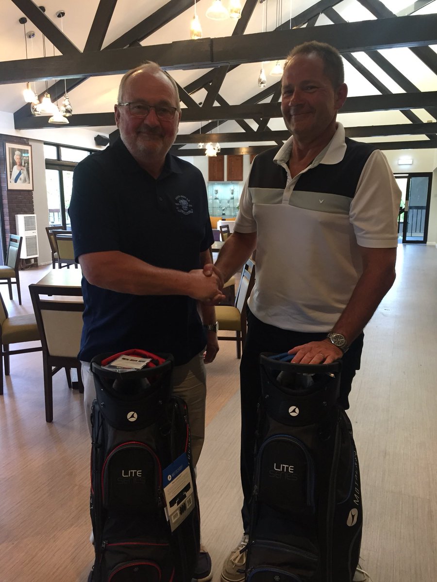 Southbedsgolf's tweet image. Winners of Men’s Invitation Day 2018. Bryan Murnane &amp;amp; Matt Hunt with 44 points. Congratulations gentlemen. #greatscore #5clear