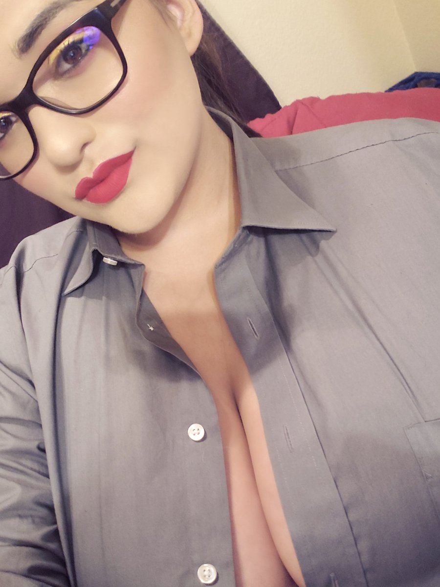GemAmazing1's tweet photo. Logging in to have some fun ❤❤ #myfreecams @MyFreeCams https://t.co/NOXSTidnSY