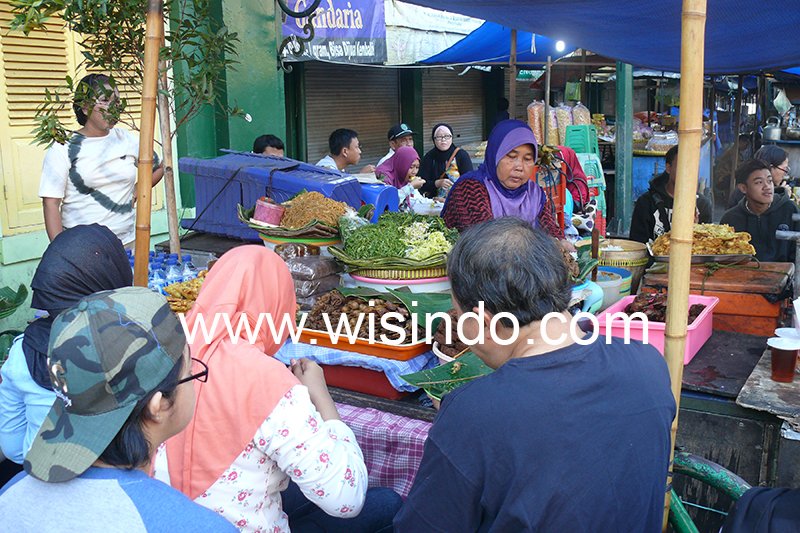 Do you know the delicious pecel rice? please read more wisindo.com/id/node/1233 #WonderfulIndonesia #VisitIndonesia #TravellingIndonesia