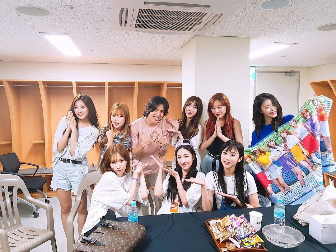 ryusjng97's tweet photo. also thankyou so much to our sunbaenimdeul who alr come 😄 (cr to wuwllim for the pics, thankyouu) https://t.co/ylzBcveI80