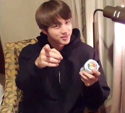 sungoesupstairs's tweet photo. Bueno, soy un asco socializando, pero si alguien quiere hablar envíen dm, no muerdo, y tiene asegurado que les diga wey (con cariño) 24/7

#armyseguindoarmy https://t.co/OBV9BtzgEK