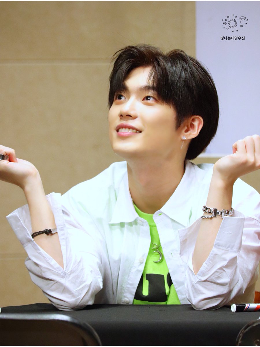 sunshine_WJ's tweet photo. 180728 팬싸 
#TARGET #타겟 #WOOJIN #우진 #이우진
@target7official  @target7japan @TARGET7_K https://t.co/T7q55ubO1H