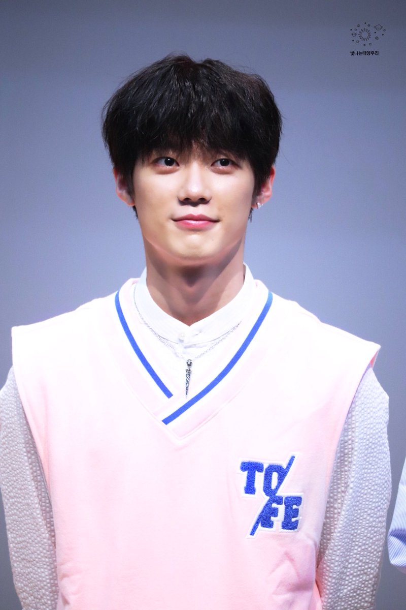 sunshine_WJ's tweet photo. 180729 타겟 실화냐 마지막 팬사인회

#TARGET #타겟 #WOOJIN #우진 #이우진
@target7official  @target7japan @TARGET7_K https://t.co/FJISFT5mSP