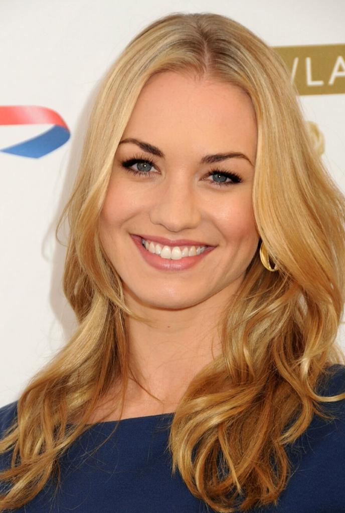 Happy Birthday To Yvonne Strahovski!        