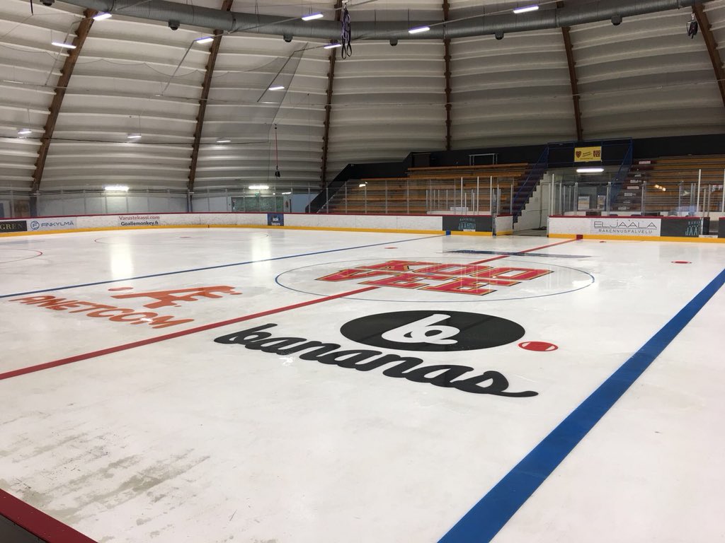 LeinonenVesa's tweet photo. Valmistatuminen alkavaan #mestis-kauteen käynnissä #koovee #tampere #anetcom #bananas https://t.co/xXapmhEfPm